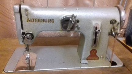 Швейная машинка Altenburg(Германия) 50-х годов