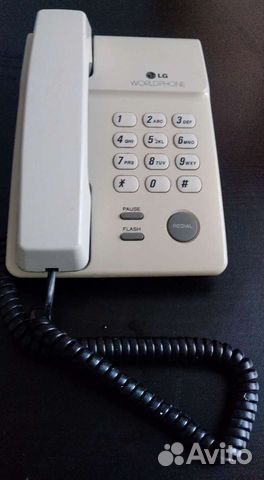 Телефон LG