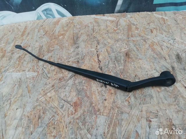 Дворник правый Ssang Yong Kyron 2007 - 2015 г. в