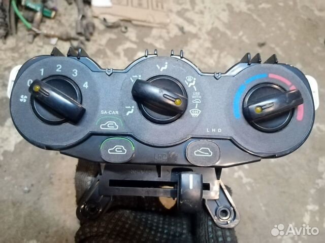 Блок управления печкой на Киа Пиканто 2007 год