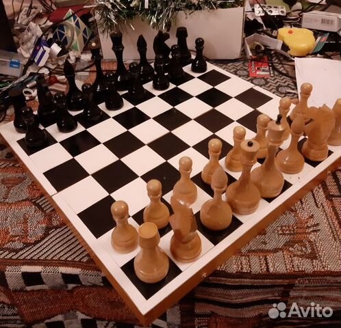 Деревянные шашки и шахматы