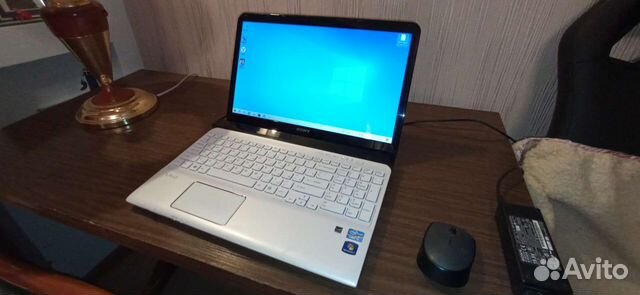 Ноутбук Sony vaio sve151d11v