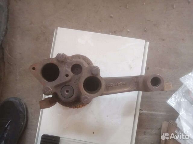 Масленный насос Komatsu