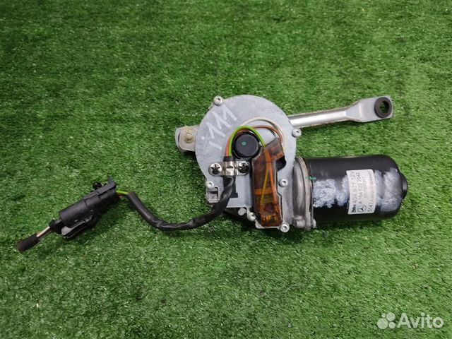 Мотор стеклоочистителя передний Mercedes Benz ML