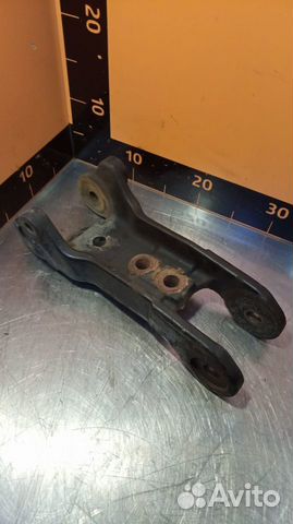 Кронштейн крепления стабилизатора кабины \renault