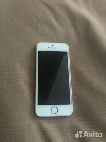 Телефон iPhone 5sе
