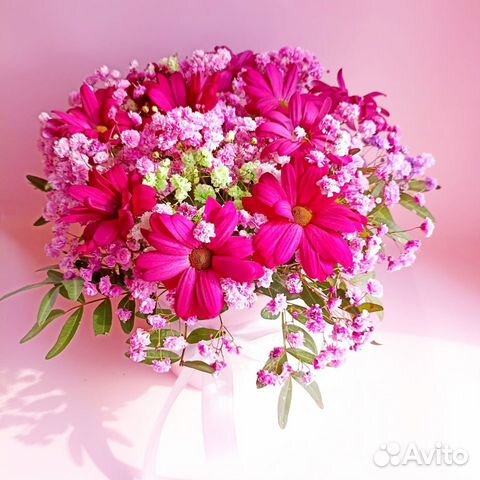 Цветы в шляпной коробке