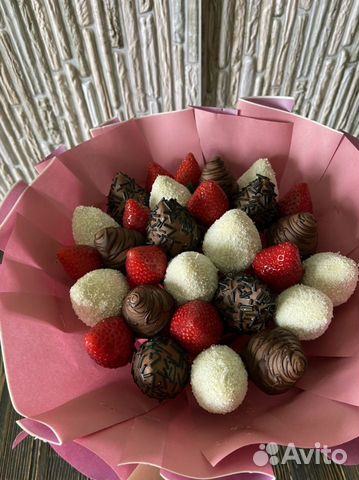 Клубничный букет «Нежный вечер»