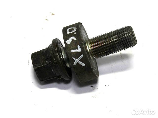 Болт шкива коленвала 4g13. Болт шкива коленвала mitsubishi pajero. Болт шкива коленвала митсубиси л200. Болт коленвала паджеро. Болт коленвала l200 2008.
