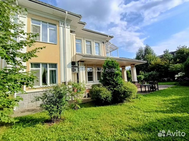 

6-к. коттедж, 550 м²