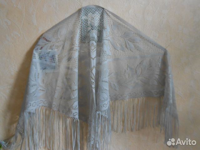 Большой треугольный палантин 182 х 115 см. Новый