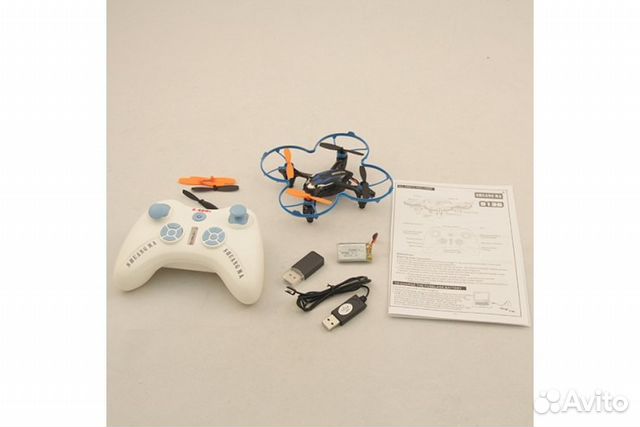 Квадрокоптер с защитой и камерой на р/у 9136