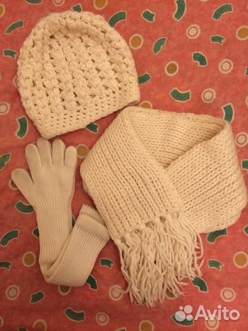Комплек: шапка, шарф и перчатки Комплек: шапка, шарф и перчатки