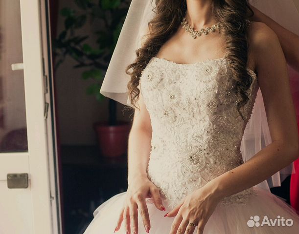 Свадебное платье 42-46 р