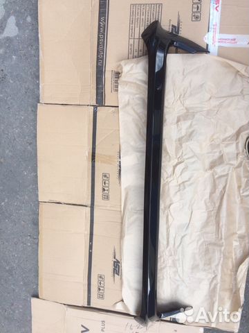 Новый передний бампер с решеткой Lexus LX570 2017