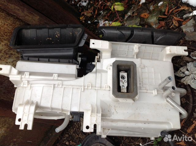 Корпус печки Митсубиси Лансер 10