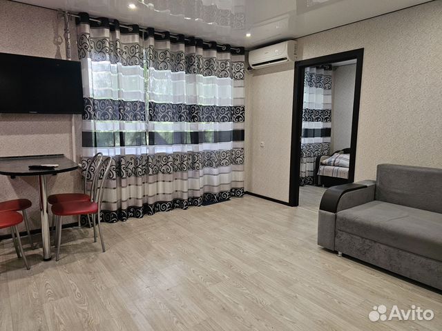 

Квартира-студия, 42 м², 4 кровати