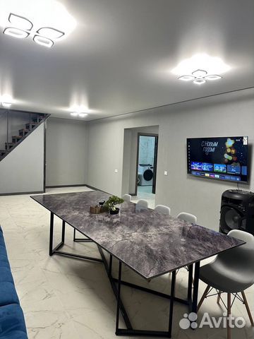 

8-к. коттедж, 180 м²