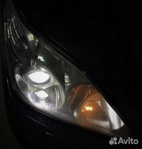 Линзы биксеноновые Koito 2,5 на Lexus (комп.+уст.)
