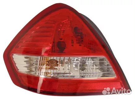 Фонарь Nissan Tiida С11 2005-2014