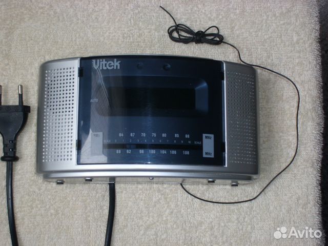 Радиочасы Vitek VT-3502 Радиочасы Vitek VT-3502