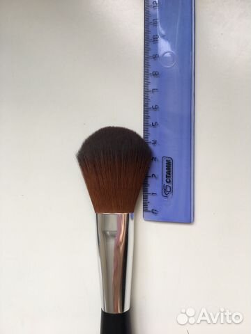 Кисть body shop для пудры + подарок Mary Kay Кисть body shop для пудры + подарок Mary Kay