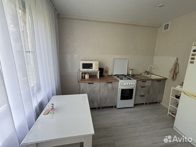 

1-к. квартира, 35 м², 5/5 эт.