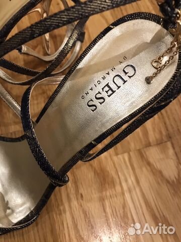 Босоножки Guess 39 размер