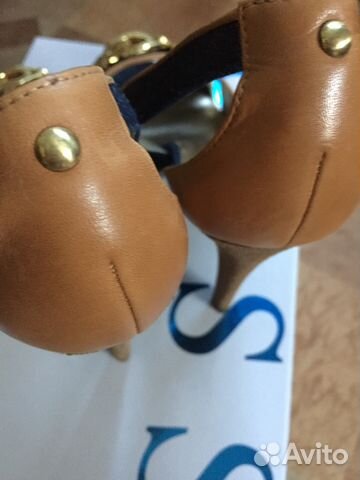 Босоножки guess Босоножки guess