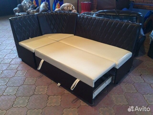 Кухонный угловой диван, со спальным местом