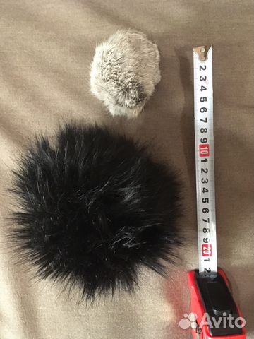 Помпоны большой и малый