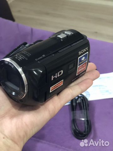 Видеокамера с проектором Sony PJ220E