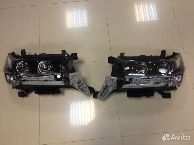Toyota Land Cruiser 200 с 16-года фары brownstone