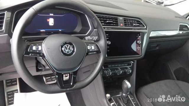 Volkswagen Tiguan 2.0 AMT, 2018, 1 км