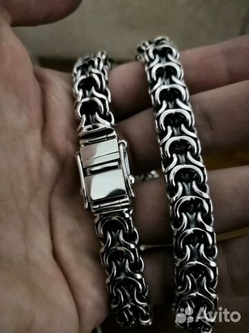 Серебряная цепь и крест Серебряная цепь и крест