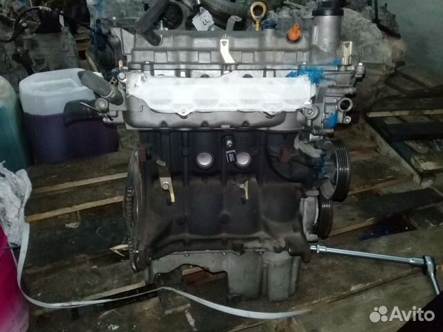 Двигатель на Toyota Vitz,Yaris 2szfe