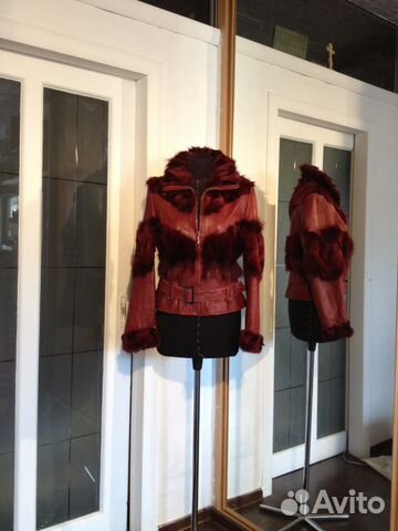 Курточка кожанная отделана норкой Курточка кожанная отделана норкой