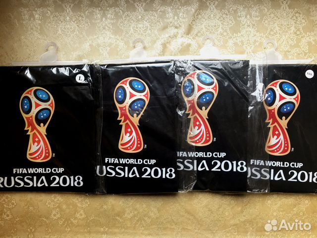 Футболка мужская Эмблема Fifa. Черная. Все размеры Футболка мужская Эмблема Fifa. Черная. Все размеры