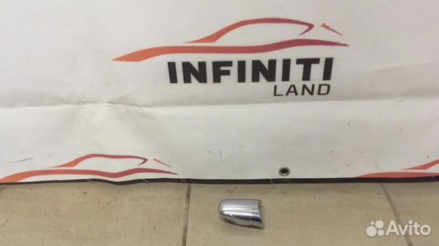 Накладка на ручку задней левой двери Infiniti M Накладка на ручку задней левой двери Infiniti M