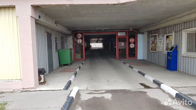 Машиноместо, 15 м² Машиноместо, 15 м²