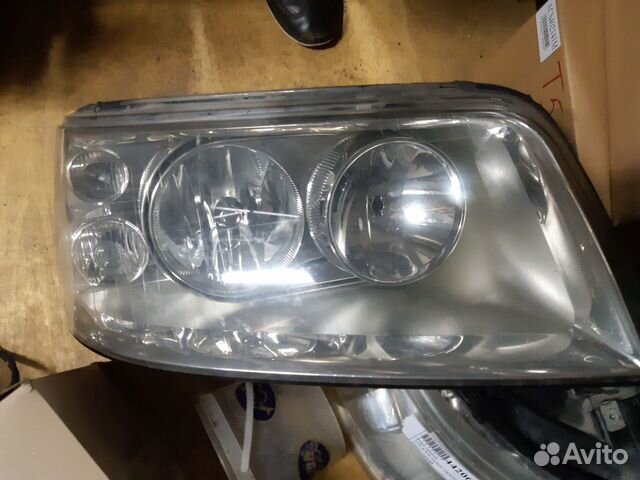 Фара правая VW Multivan Caravella T5 Т5 дорест Фара правая VW Multivan Caravella T5 Т5 дорест