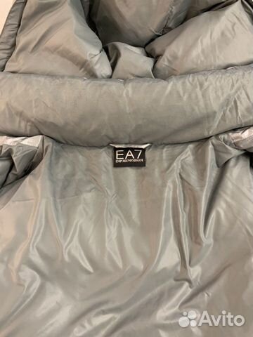 Куртка пуховик Emporio Armani мужская оригинал б/у Куртка пуховик Emporio Armani мужская оригинал б/у