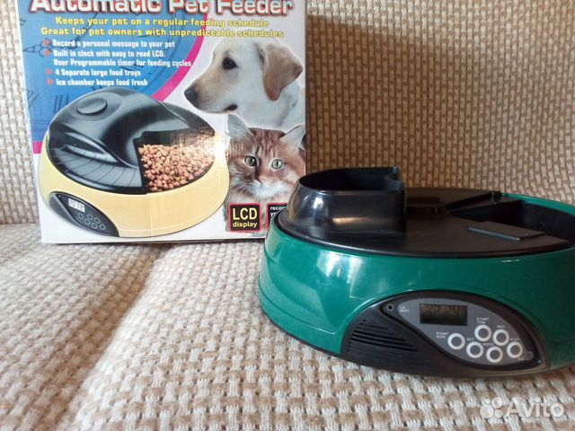 Автоматическая кормушка для кошек и собак