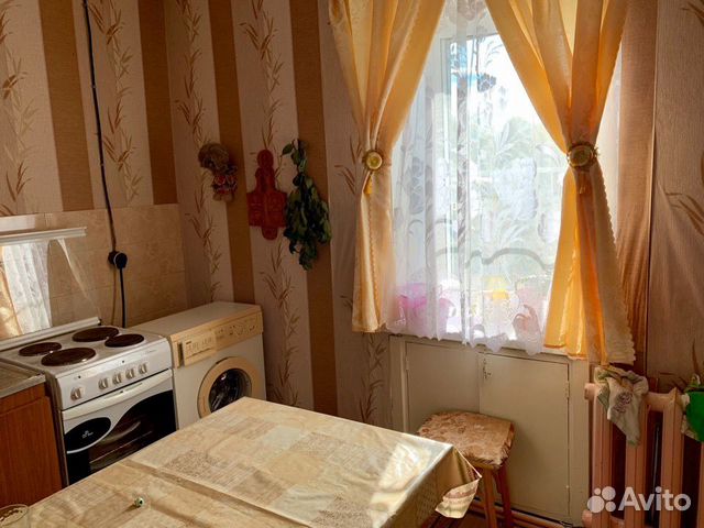 2-к квартира, 51 м², 1/3 эт.