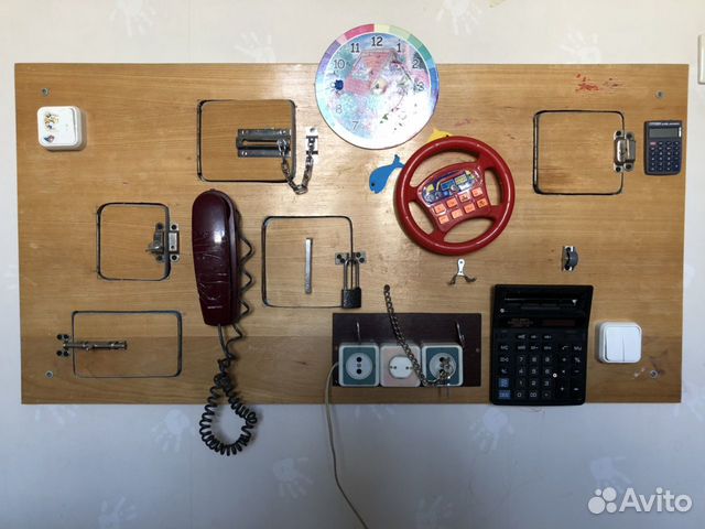 Бизиборд (развивающая доска) Бизиборд (развивающая доска)