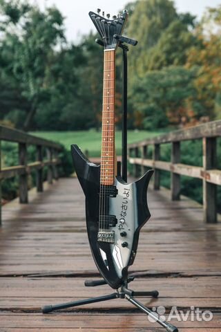 Электрогитара рыба акула Jay Turser Shark Guitar Электрогитара рыба акула Jay Turser Shark Guitar