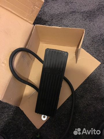 Акселератор на бульдозер