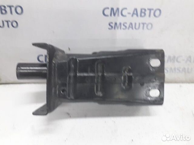 Кронштейн бампера передний правый Mercedes Кронштейн бампера передний правый Mercedes