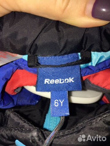 Продам куртку Reebok осень-весна Продам куртку Reebok осень-весна