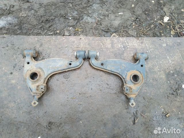 Рычаги передние нижние Мерседес 140 Рычаги передние нижние Мерседес 140